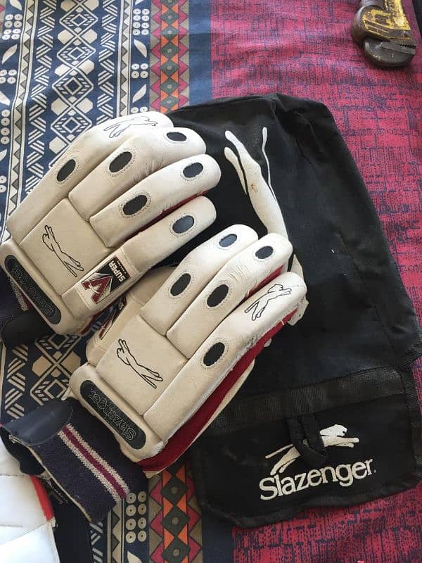 cricket kit very good condition 1