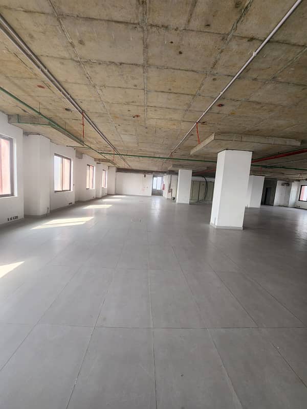 Prime Office Space For Rent In Gulberg, Lahore - Modern Elegance With Essential Amenities 2