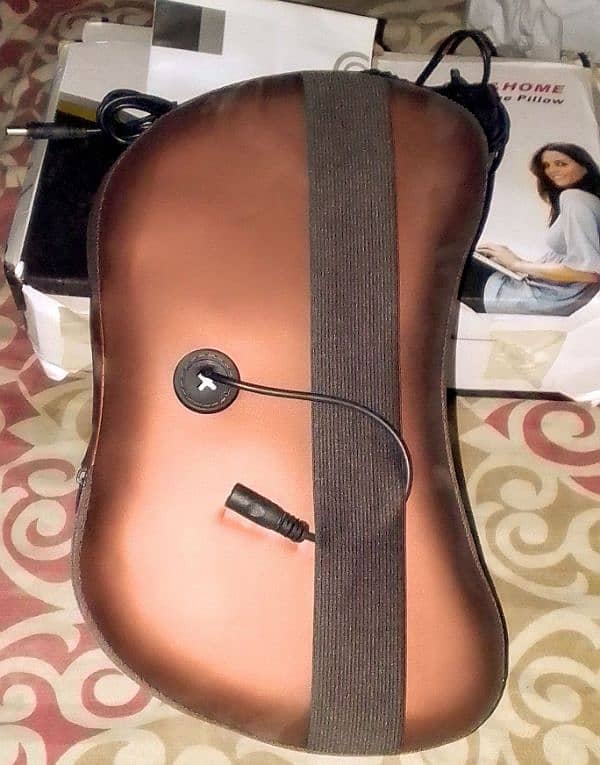 Electric Massage Pillow, Magnetic Therapy in Brand New Condition. 2