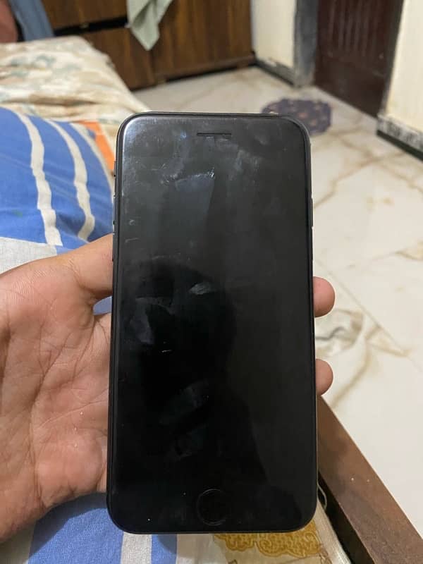 IPHONE SE 2020 FOR SELL 4