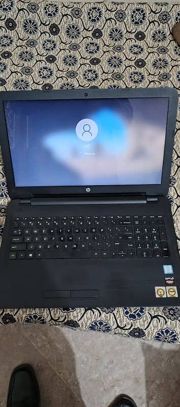 HP notebook Core i7 7th gen with 4gb Amd graphic Card. 11