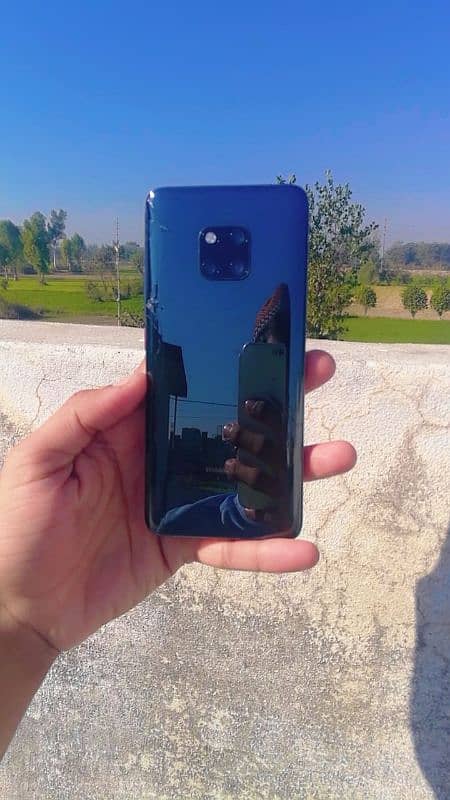 Huawei mate 20 pro 10 by 10 0