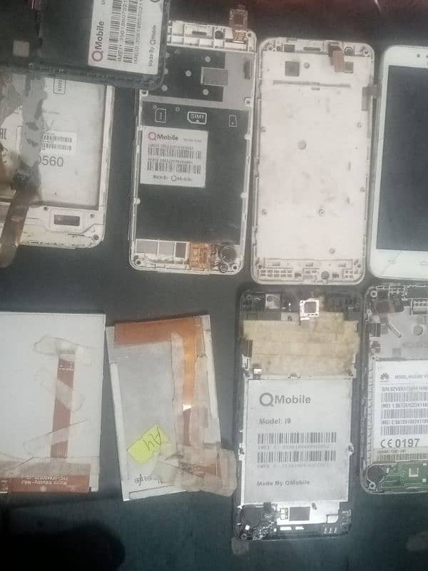 lCD ORGINAL HAI OKE H. T. C M8. Q NOTE 1 . IPHONE PED. . . NOKIA. . . . ALCATEL 4