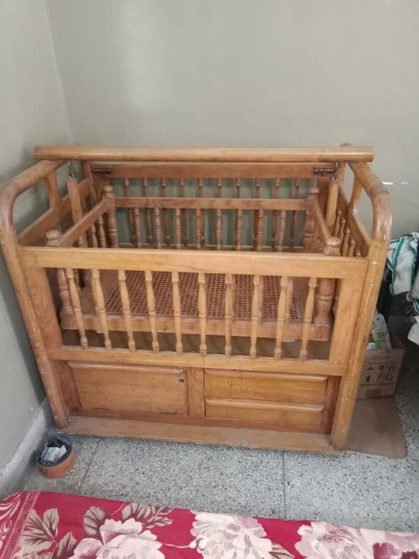 Baby cot 0