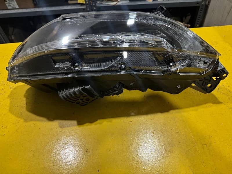 Honda civic led headlights original new condition 4