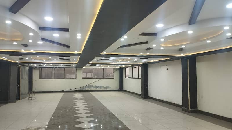 3500 Square Feet Ground Floor Shop For Cloth Brands Also Multinational Companies 1