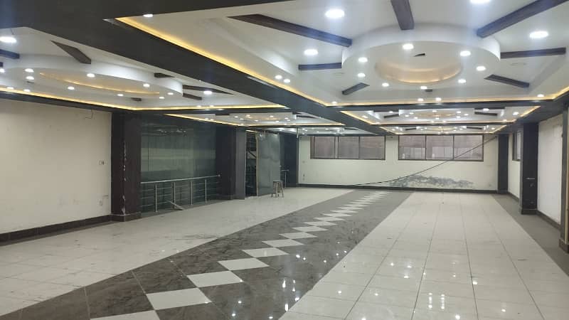 3500 Square Feet Ground Floor Shop For Cloth Brands Also Multinational Companies 2