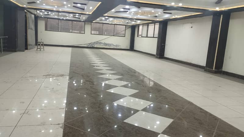 3500 Square Feet Ground Floor Shop For Cloth Brands Also Multinational Companies 6