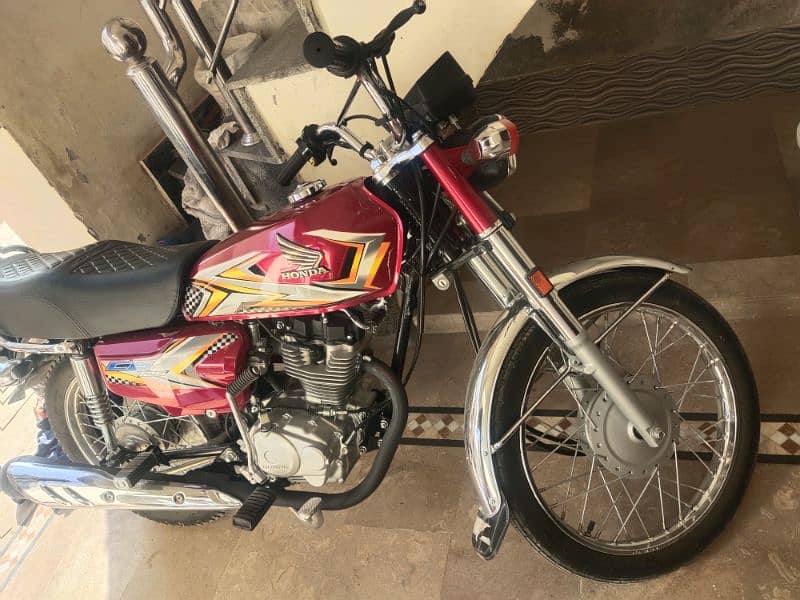 Honda CG 125 2025 modil lash candishan Punjab number Lahore 1