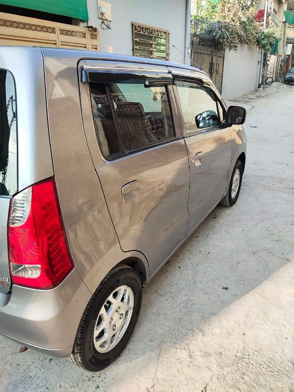 Suzuki Wagon R 2018 15