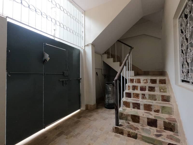 Get A Prime Location 233 Square Yards House For sale In North Nazimabad - Block H 27