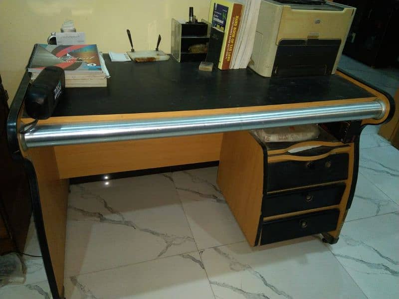 study table with free chair 2