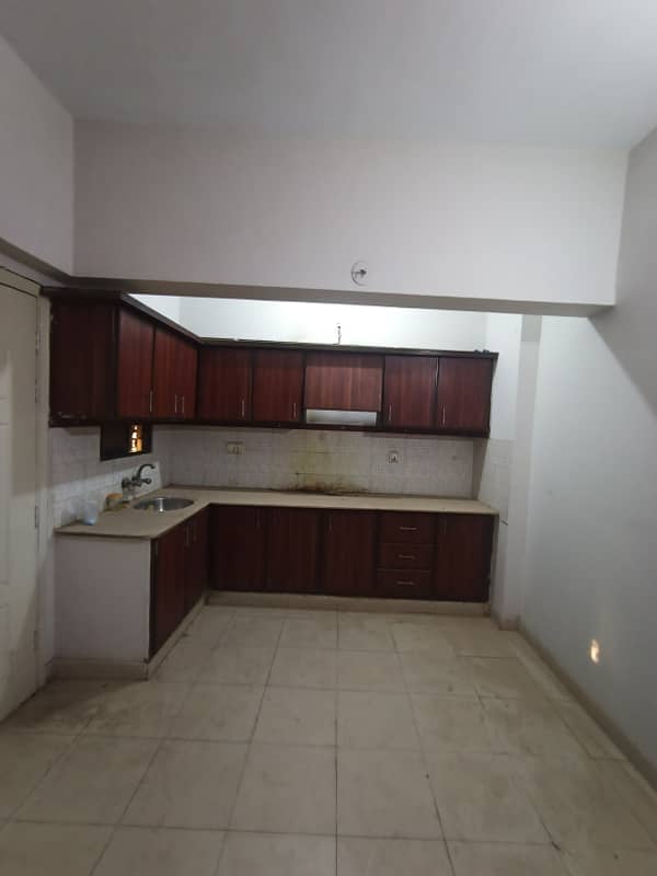 2 Bed Lounge Flat Available For Sale 6