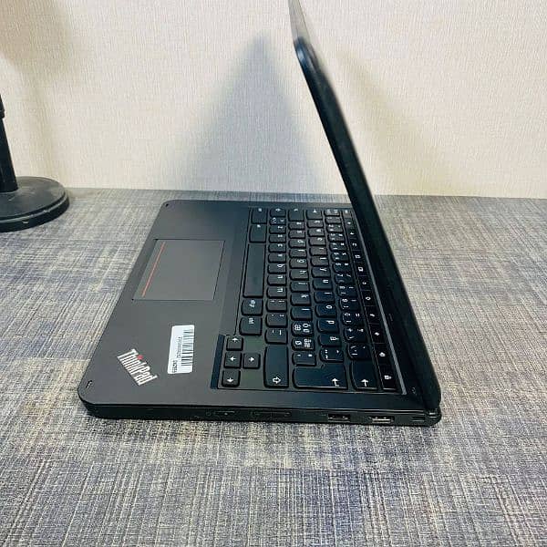 Lenovo Chromebook 11e with touch screen 360 rotation 4