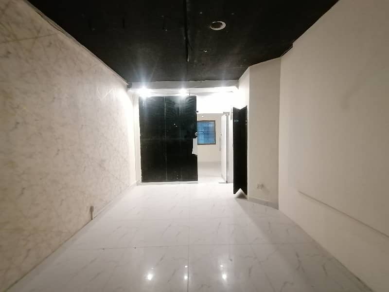 Office In Gulberg 3 For rent 14