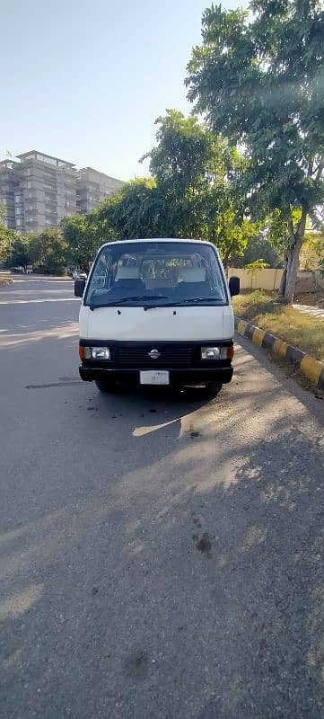 Nissan hiace 0