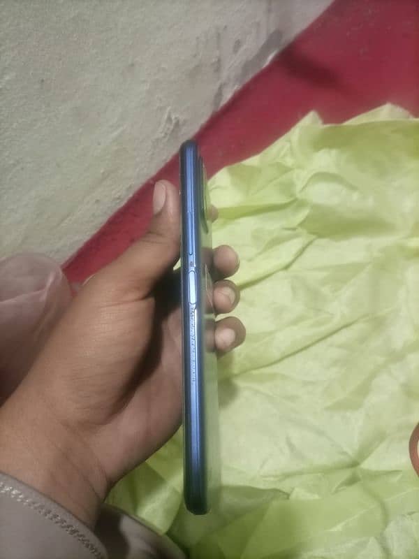 vivo y15 c bilkul theek chalta hai bs panel change hai daba b sath hai 1