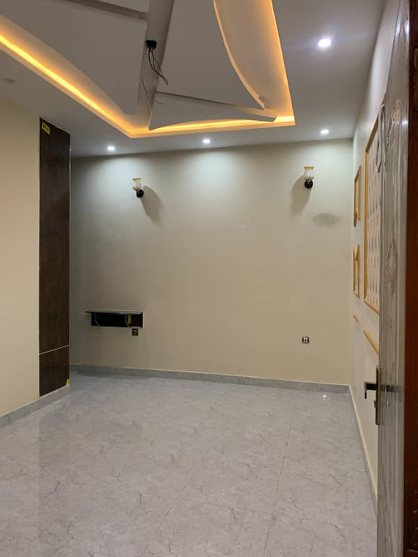 3 Marla Lower Portion On Rent In Nawab Town 19