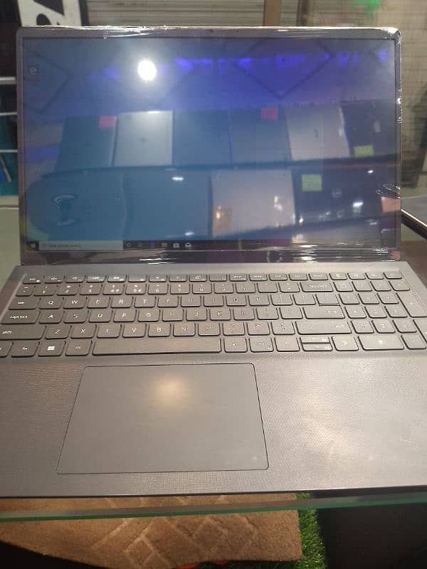 Dell VOSTRO 3520 Core i5  12th generation 0