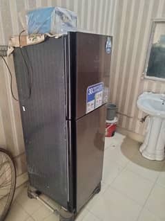 Dowlance fridge for sale