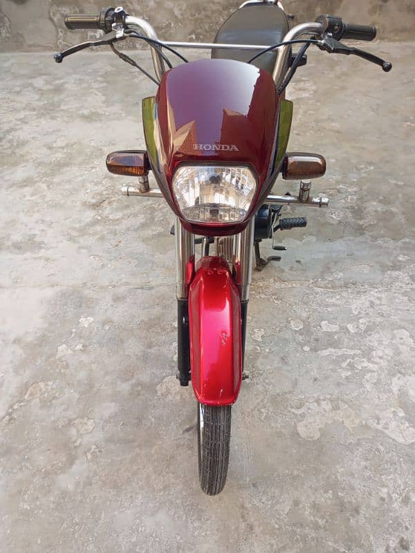 Honda dream 2016 model condition bilkul saaf hai 0