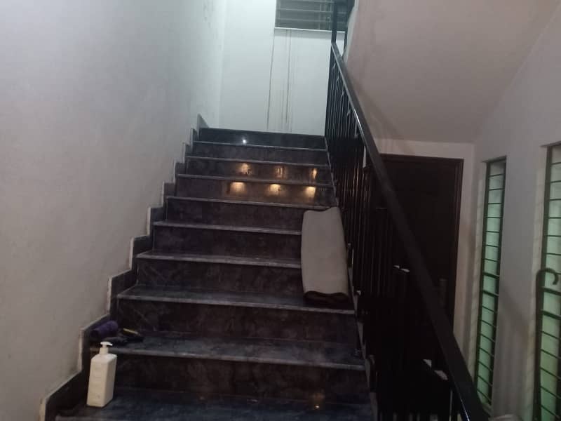 Prime Location 15 Marla Upper Portion For rent In Rs. 45000 Only 3