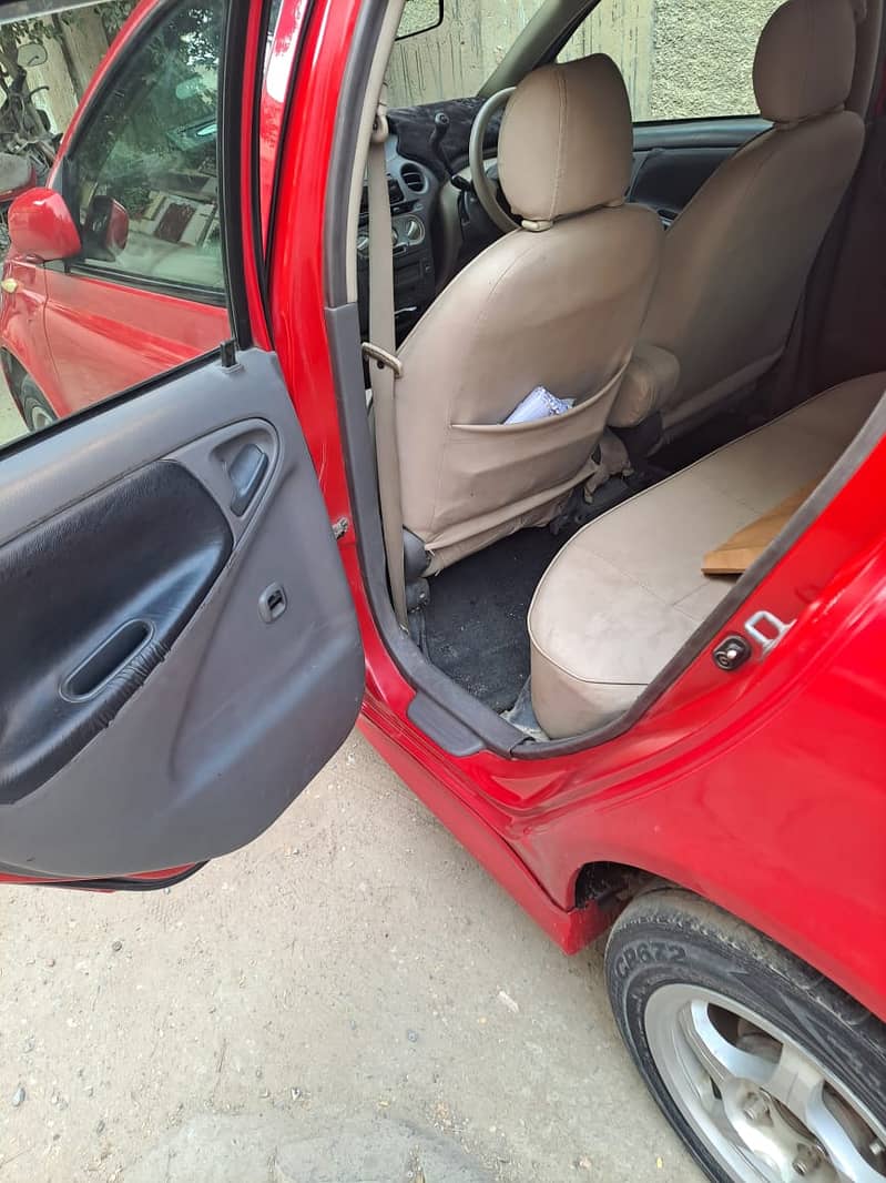 Toyota Vitz 2004 9