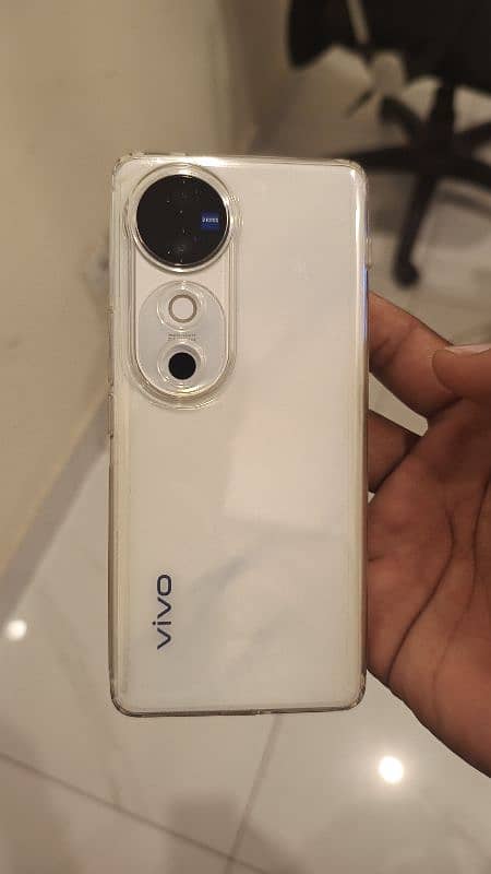 Vivo V40 5 G just Box open 0