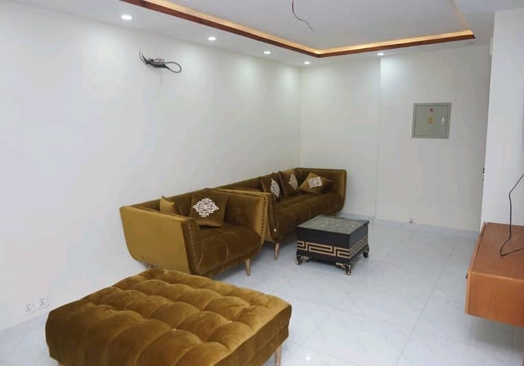 A Flat Of 260 Square Feet In Lahore 0