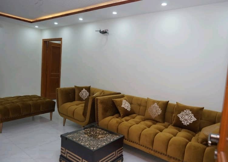 A Flat Of 260 Square Feet In Lahore 5