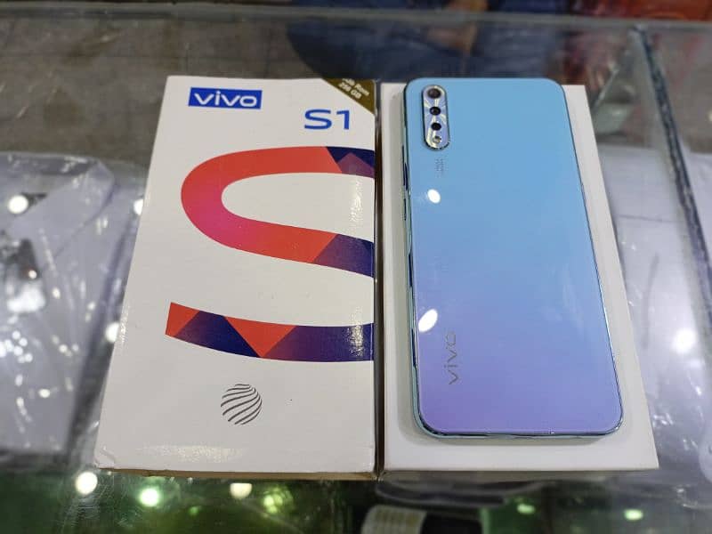 vivo s1 all accessories lush condition 0