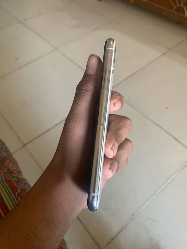 IPhone X 64 non factory urgent sale 4