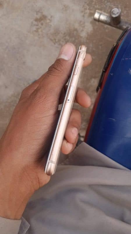 I phone 8 ,,,256 GB non pta 1