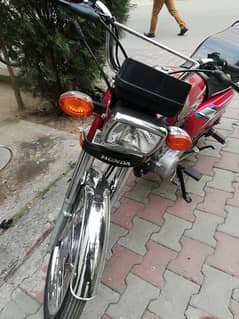 MashaAllah bike New condition me h 10by 10