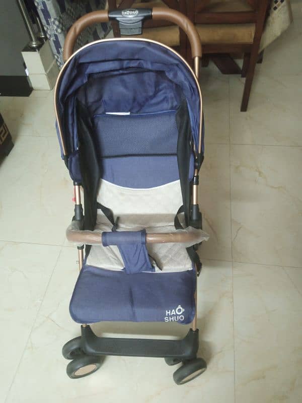 brand new pram is for sale. . 0