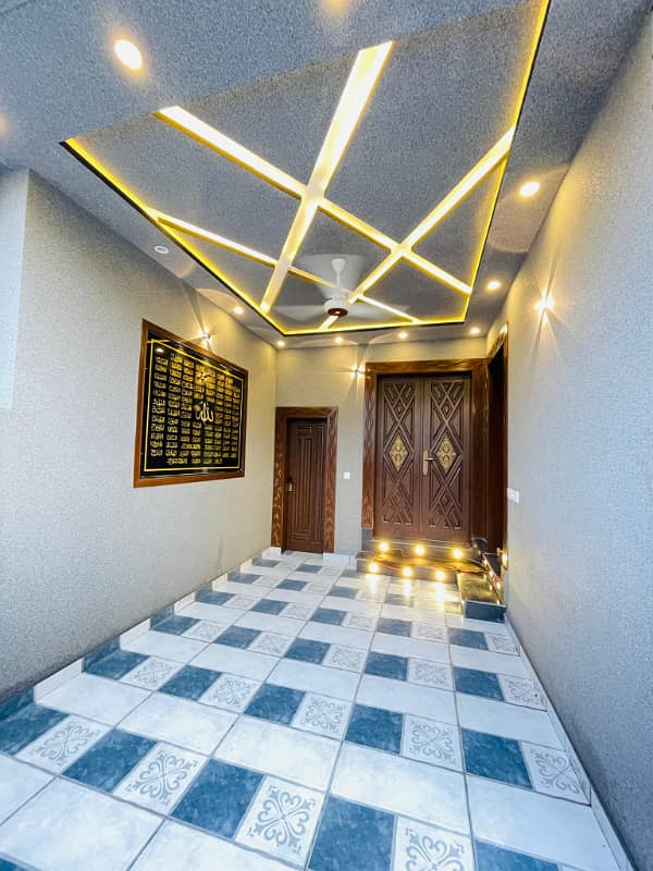 3 Years Installment Plan Luxury House For Sale Located In Park View City Lahore 1