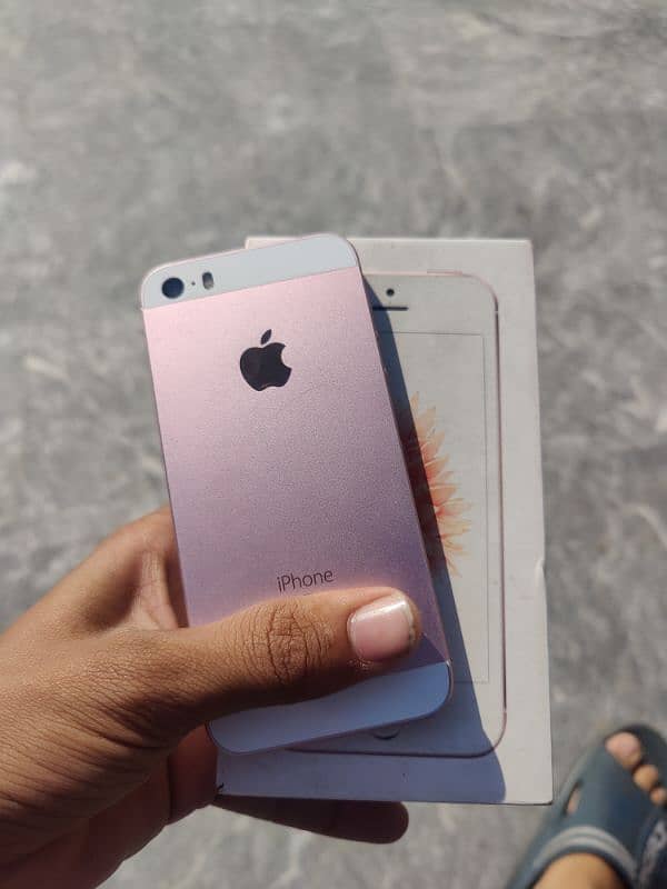 iPhone SE 64gb PTA approved for sale 1