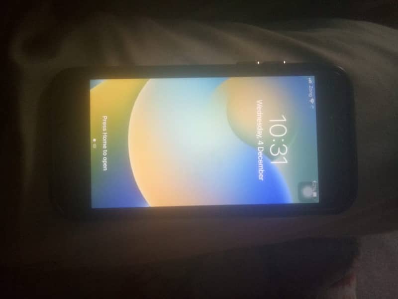 iPhone 7 128gb pta approved urgent sale 0