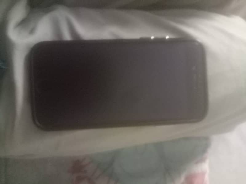 iPhone 7 128gb pta approved urgent sale 3