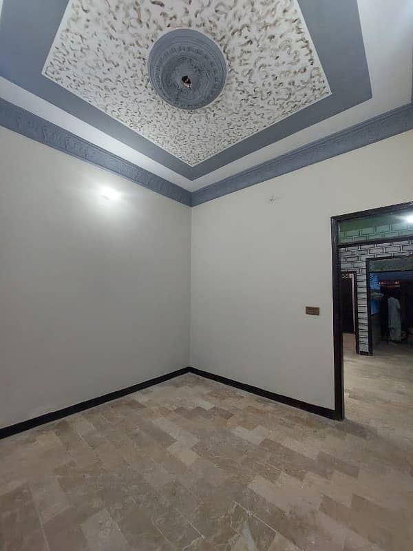 450 Square Feet Flat For sale Available In Korangi 8