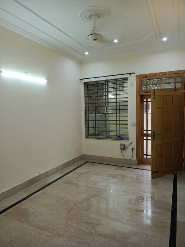 30*60 Ground floor for rent in G-13 5