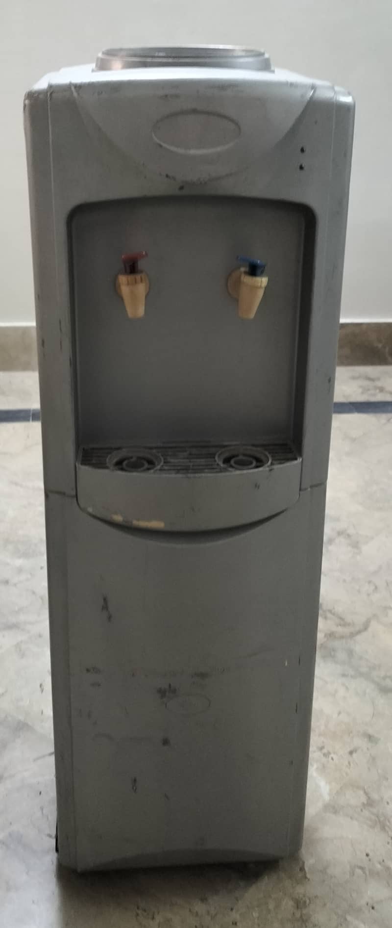 09 Piece Water Dispensers For Sale 8