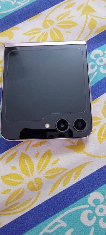 SAMSUNG Z flip 5 non pta 3