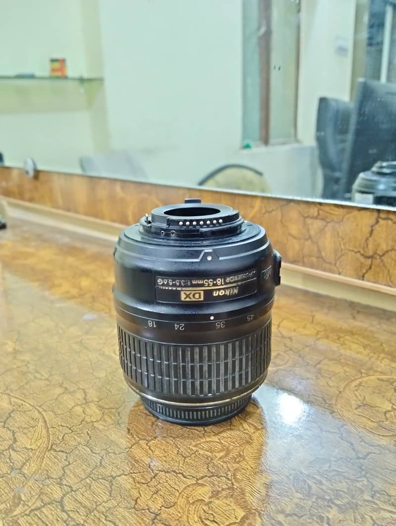 Nikon D3300 with kit lens 9