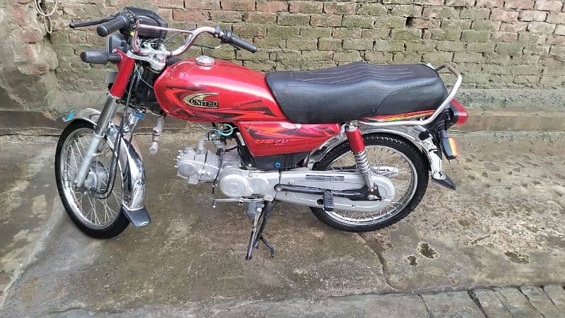 united 70CC In Lush Condition 1