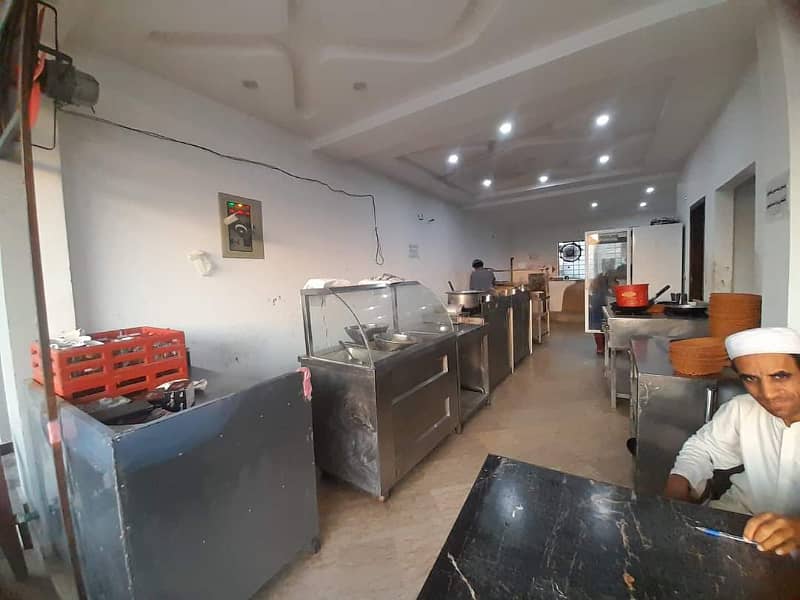 running cafe and resturant for rent setup for sale in johar town hot location 1