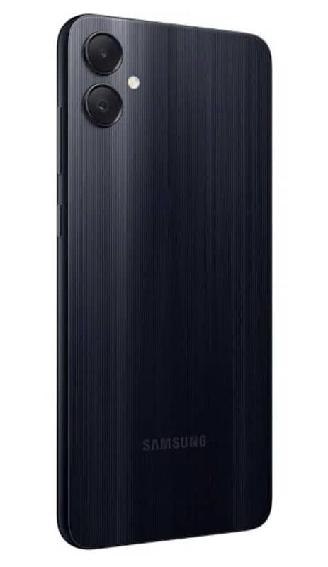 Samsung A05 black 4/64 1