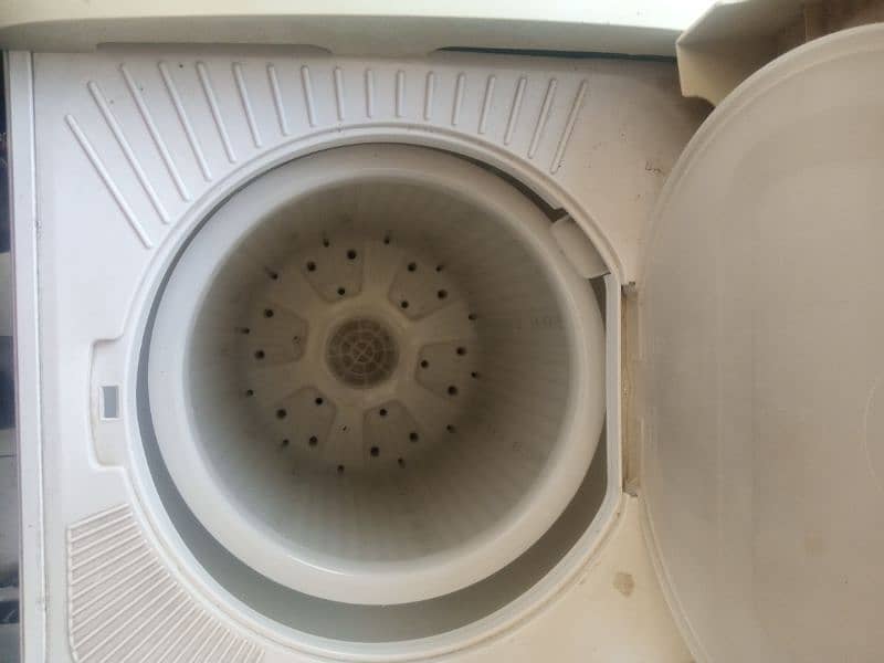 Dawlance Dual Washer & Dryer 3