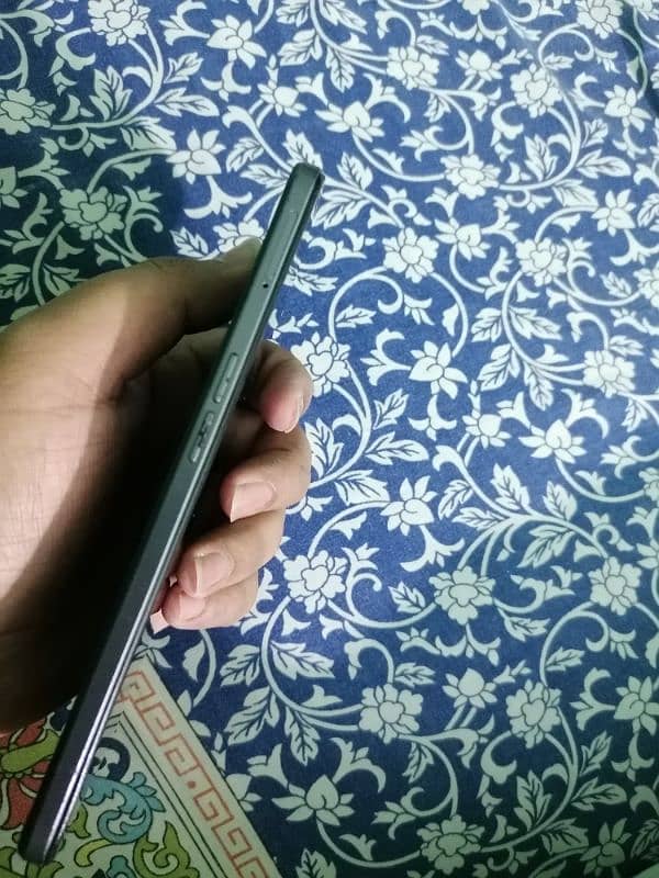 Oppo F17 3