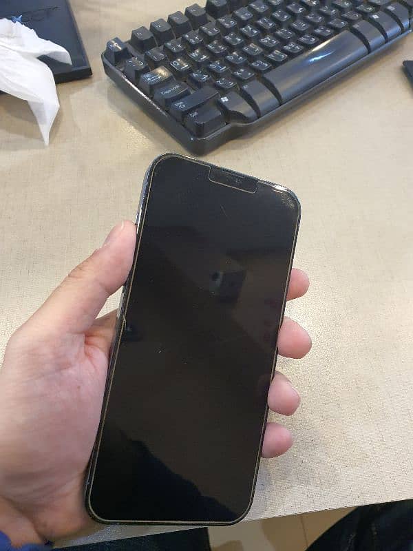 iPhone 13 Pro max (Brand new condition) 6